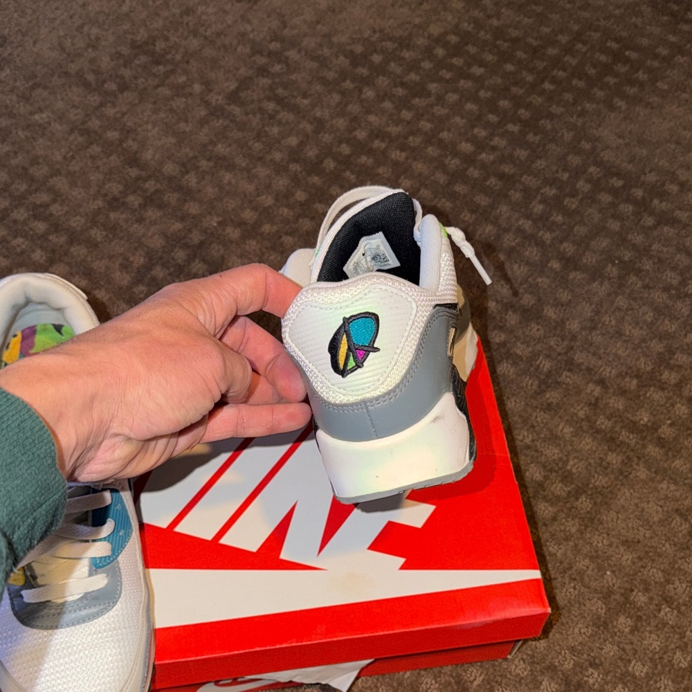 Nike Kids White and Gray Sneakers - Picture 7 of 9